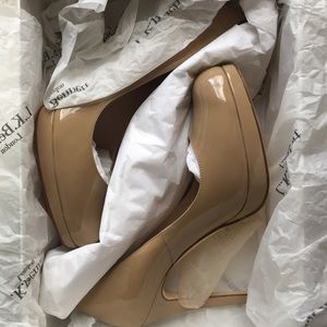 LK Bennett Sledge patent heels size 37