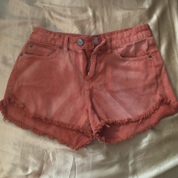 free people burnt orange distressed shorts 27(US4)