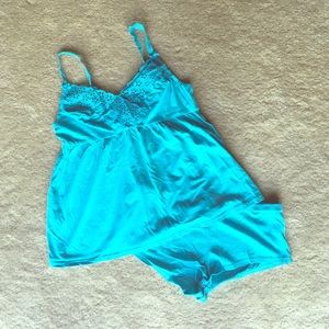 Victoria's Secret pajamas. Sz M