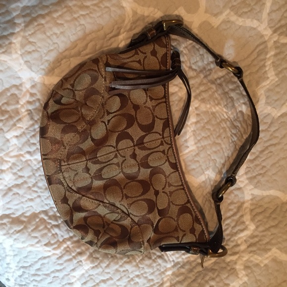 ⭐️FLASH SALE⭐️GUC Authentic Coach Hobo