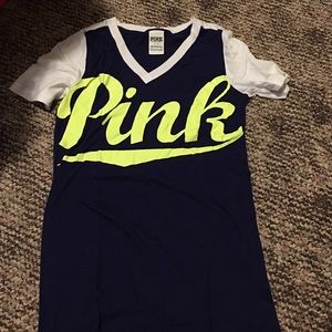VS PINK shirt never worn