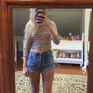 Brandy Melville Cropped T-Shirt