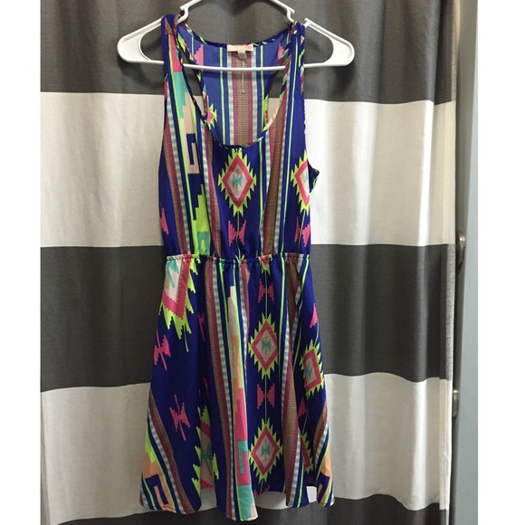 🚫Item Sold🚫 GB Multi Color Aztec Print Dress - Picture 1 of 4