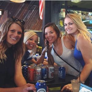 Meet your Posher, Caitlin