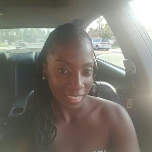 Meet your Posher, Detra