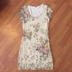 Floral lace body con dress