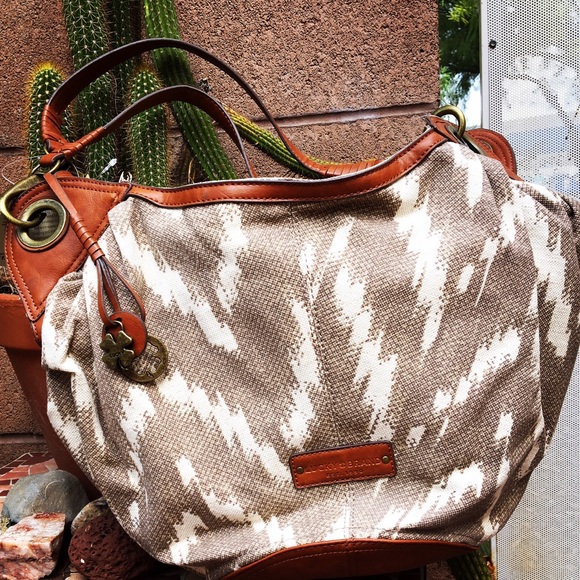 Lucky Brand Handbags - LUCKYBRAND boho hobo bucket bali bag