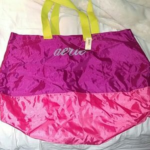Aerie tote bag