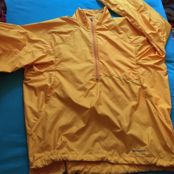 Patagonia yellow windbreaker