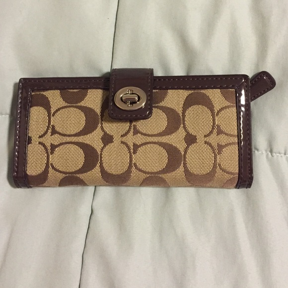 Coach wallet - Picture 1 of 2