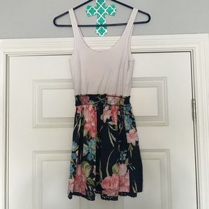 3 Abercrombie & Fitch dresses