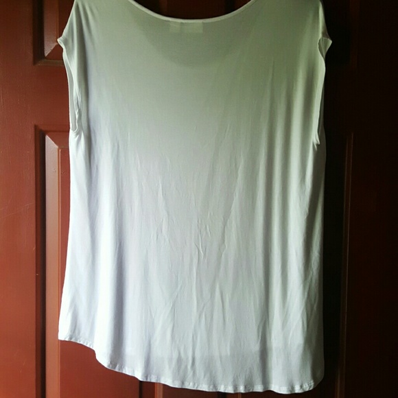 Beautiful thin Blouse - Picture 2 of 4