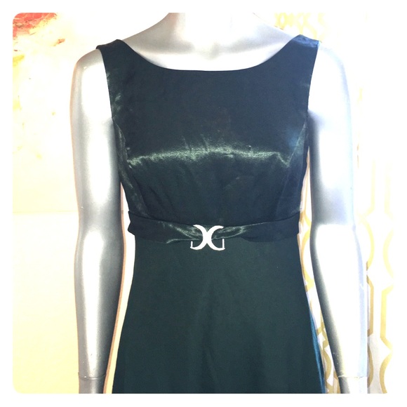Dark green evening dress. holiday gown