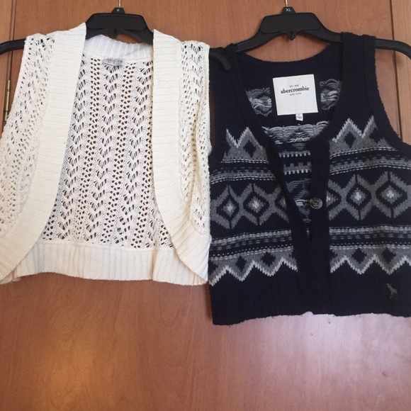 Super cute mini vests! Hardly worn!