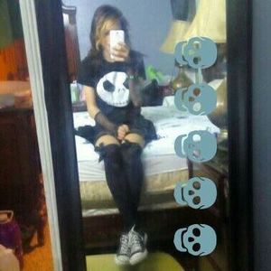 Meet your Posher, Crystal