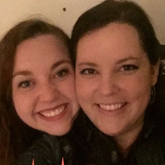 Meet your Posher, Ashleigh - Picture 2 of 3