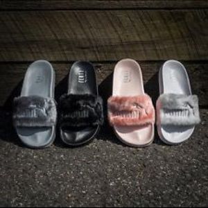 🚫SOLD🚫 Rihanna Puma Fenty Leadcat Slides Sz 5.5