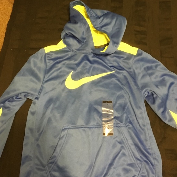 Nike therma fit jacket