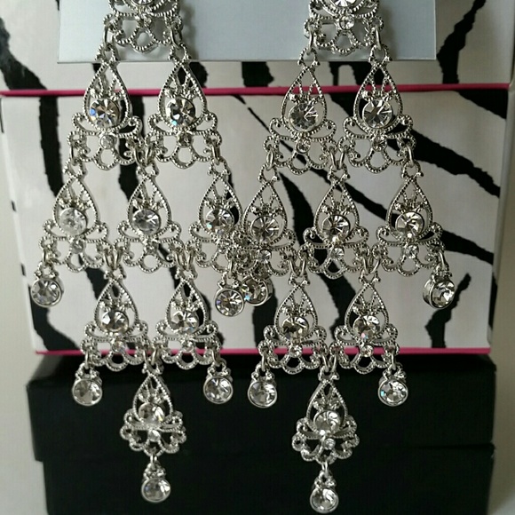 Guess Silver Chandelier Earrings - Picture 2 of 4