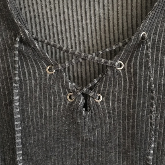 Zara short sleeve lace up top - Picture 2 of 4