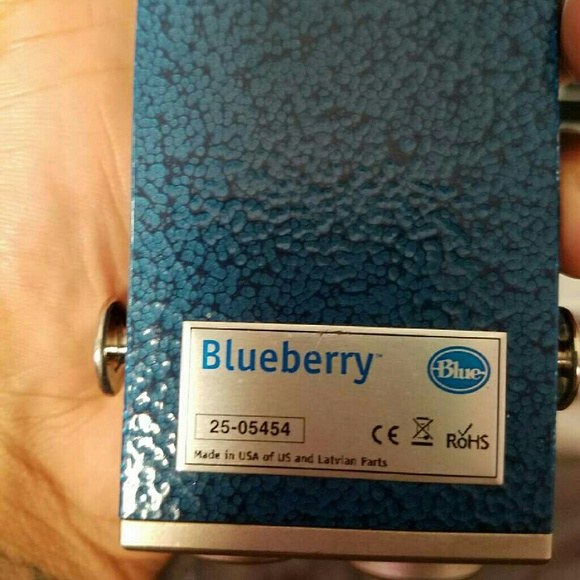 Blueberry microphone - Picture 2 of 2