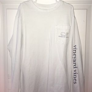 White and navy Vineyard Vines long sleeve t-shirt