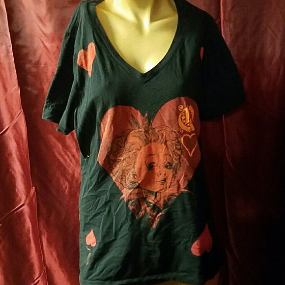 Black Alice in Wonderland shirt Queen of Hearts
