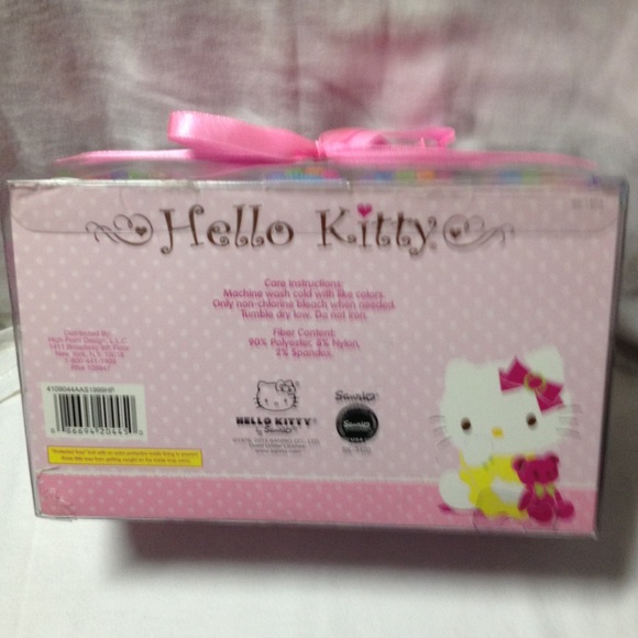 Hello Kitty 4 Pair Pack multi Color Baby Socks - Picture 3 of 4