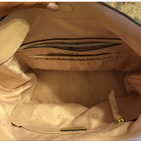 🍒SOLD🍒 Tory BURCH Thea Hobo bag - Picture 3 of 4