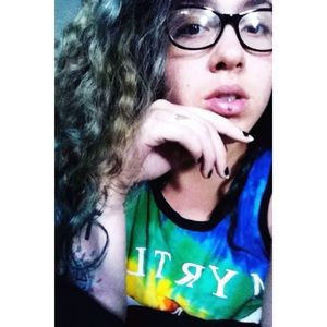 Meet your Posher, Ivette