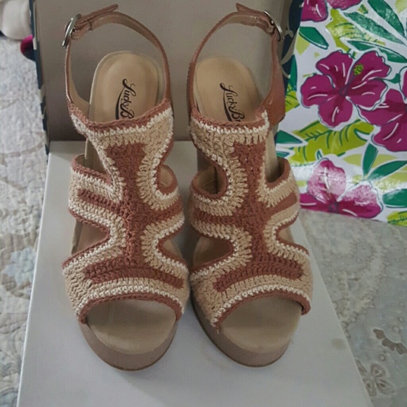 Lucky Brand Wedges 7.5M