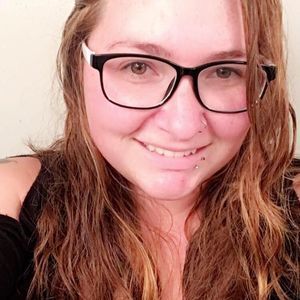 Meet your Posher, Niki