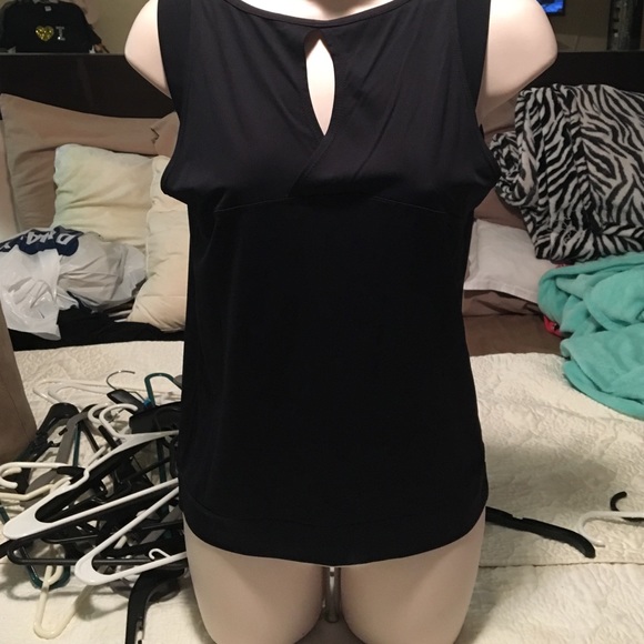 Top - Picture 1 of 4