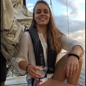 Meet your Posher, Kara