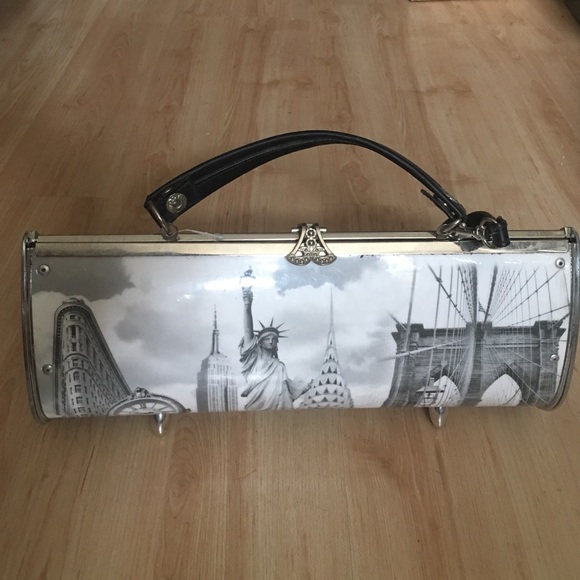NY, NY hard top handle, w/ shoulder strap handbag