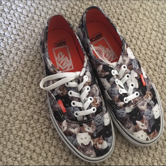 Cat print vans - LIKE NEW!