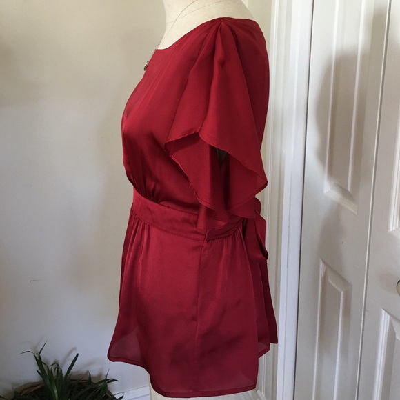 Ruby flutter sleeve top with tie waist - Picture 2 of 4