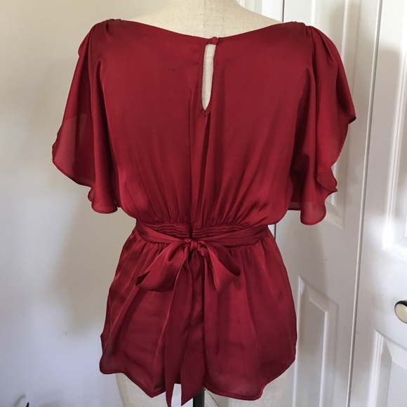 Ruby flutter sleeve top with tie waist - Picture 3 of 4