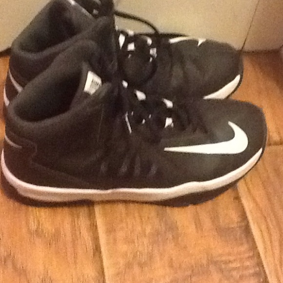 Nike AirMax Stutter Step 2 - Picture 3 of 4