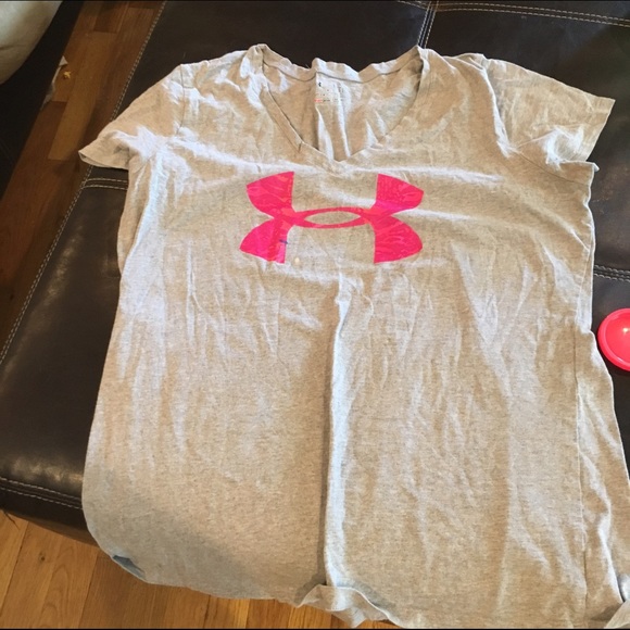 Under Armour T-shirt - Picture 1 of 2
