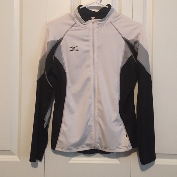 Lightweight workout jacket