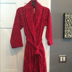 Nwt SOMA bathrobe size medium