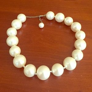 Ann Taylor Pearl Necklace