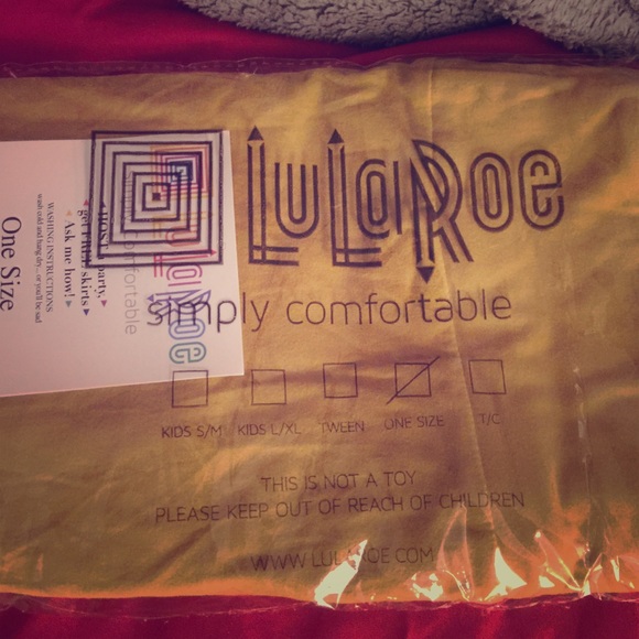 Mustard colored one size Lularoe Leggings