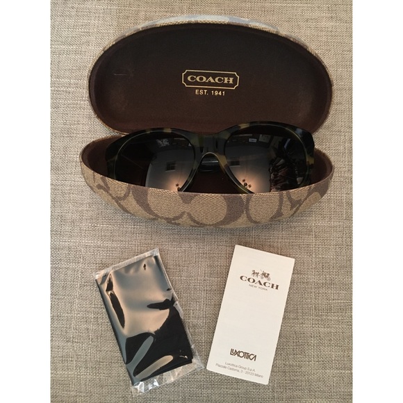 ❌SOLD❌Coach sunglasses - Picture 1 of 4