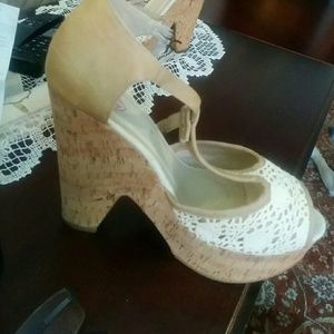 Torrid, Size 10 Platforms