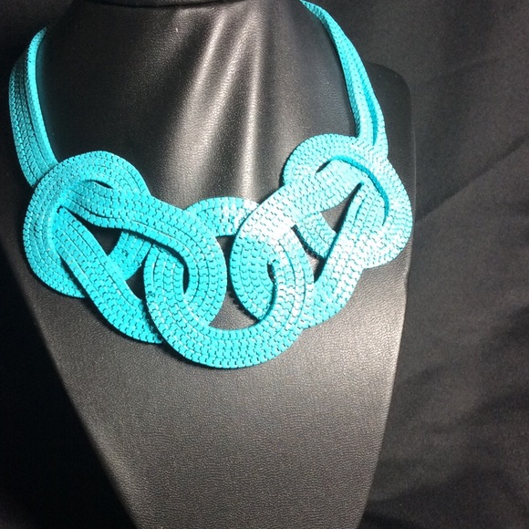 Statement Necklace Intertwine Knot Turquoise - Picture 2 of 4