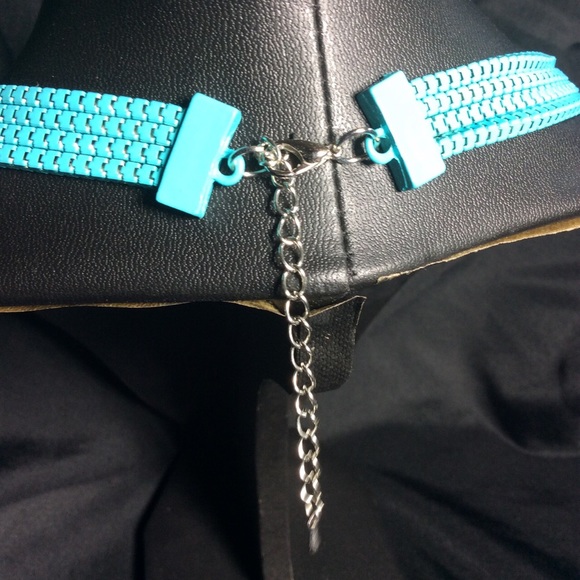 Statement Necklace Intertwine Knot Turquoise - Picture 4 of 4