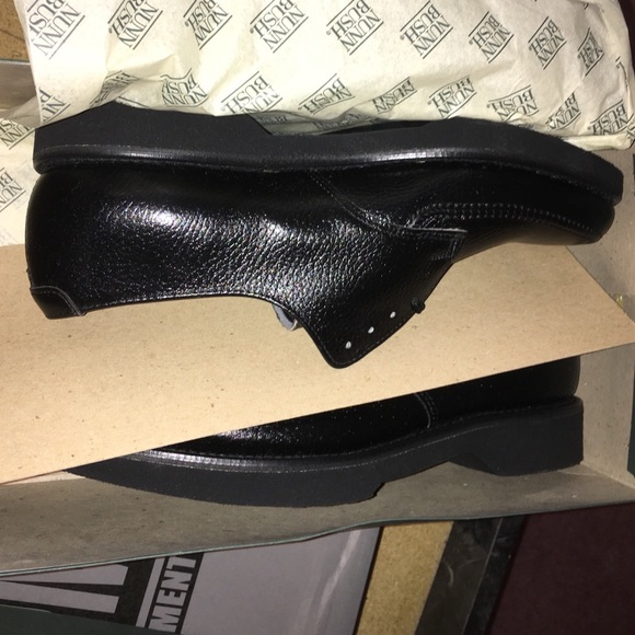 Numb Bush Black Shoes