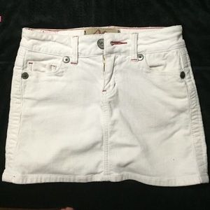 White corduroy skirt with pockets